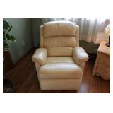 WHITE LEATHER RECLINER