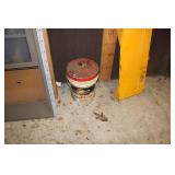 PARTS MASTER HYDRAULIC FLUID 3/4 FULL