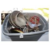 TOTE OF KITCHEN ITEMS