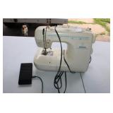 JC PENNEY SEWING MACHINE