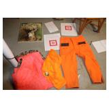 HUNTING COAT, PANTS & TARGETS