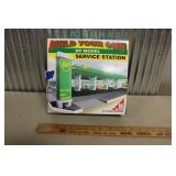 1995 BUILD YOUR OWN BP MODEL SERVICE STATION