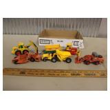 ASSORTED KING SIZE MATCHBOX CONSTRUCTION TOYS