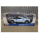 MAISTO 1/18TH SPECIAL EDITION 2017 FORD GT