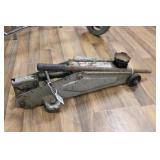 2 TON FLOOR JACK