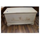 LEXINGTON QUILT CHEST MADE IN USA W/ CLOTHING
