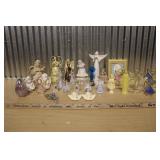 FIGURINES & SMALL COLLECTIBLES