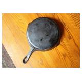 WAGNER WARE SIDNEY #6 CAST IRON SKILLET
