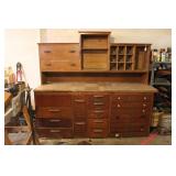 WOODEN WORKBENCH & CONTENTS