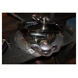 METAL SERVING ITEMS