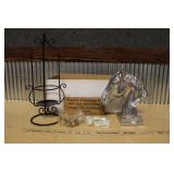 ALUMINUM HORSE BUST & ASSORTED DECOR