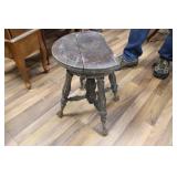 CLAWFOOT PIANO STOOL