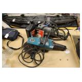B&D 7" SANDER/POLISHER, SIOUX 1/2" DRILL & OIL