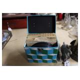 CASE W/ RECORDS (45S)
