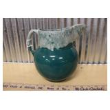 R-F 17 USA POTTERY PITCHER - SMALL CHIP