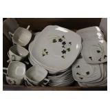 ORCHARD WARE 12PC DINING SET