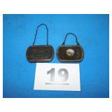 2 INTERESTING CHILDS CHANGE PURSES 2 INTERESTING CHILDS CHANGE PURSES