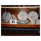 MISC SET OF DINNERWARE MISC SET OF DINNERWARE