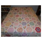 QUILT - CIRCA 1930 QUILT - CIRCA 1930
