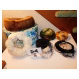 LOT OF INTERESTING VINTAGE LADIES HATS LOT OF INTERESTING VINTAGE LADIES HATS