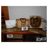 (2) PURSES & (2) FURS (2) PURSES & (2) FURS