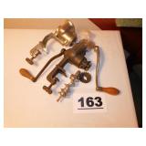 UNIVERSAL FOOD GRINDER UNIVERSAL FOOD GRINDER