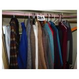 LOT OF WOMENS COATS LOT OF WOMENS COATS