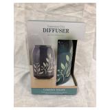 Essential Oils Diffuser, new in box, works Essential Oils Diffuser, new in box, works