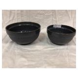 2 Pottern Bowls, 9.25", 7.75"