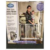 Walk Safe Extra Wide safety gate, new in box Walk Safe Extra Wide safety gate, new in box