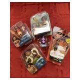 5 Items - Incredibles 2 Elastigirl; 3 Disney Moana 5 Items - Incredibles 2 Elastigirl; 3 Disney Moana