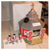 2 Pieces: Lefton Company Colonial Village