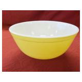 Vintage Yellow Pyrex 403 Mixing Bowl