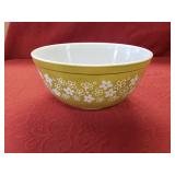 Pyrex 403 Spring Blossom Mixing Bowl 1972-79