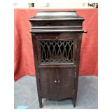 1917 Kimball Wood Cabinet Phonograph