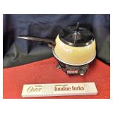 Oster Electric Fondue Set w 6 Forks Harvest Gold