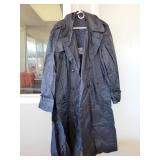 Vintage Blauer Nylolite 100% Nylon Blue Raincoat