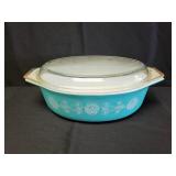 Pyrex White Lace 2.5 qt Promotional Casserole1957