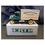 ERTL Die-Cast 1928 Mack Bulldog 1997 American Toy