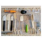 Mixed Lot Kitchen Utensils