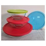 Set of 3 Pyrex Mixing Bowls w/ Soft Vinyl Lids
