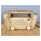 RCA Victor Model 65X2 AM Radio