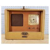 Knight Broadcast Short Wave Radio