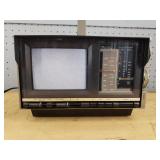 Sears Model 580 Portable B&W TV & AM/FM Radio