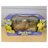 Uncle Milton Planet Frog Live Habitat NEW