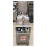 Henny Penny 500 Commercial Pressure Fryer