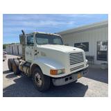 1993  INTERNATIONAL  F-8200 Tractor Truck