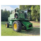 John Deere 6620 Combine with 2 Headers