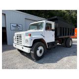 1986 International S-1700 Dump Truck