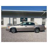 2000  LINCOLN  Town Car